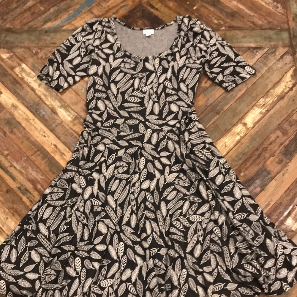 Charcoal Lularoe Nicole Dress, Leaf design
